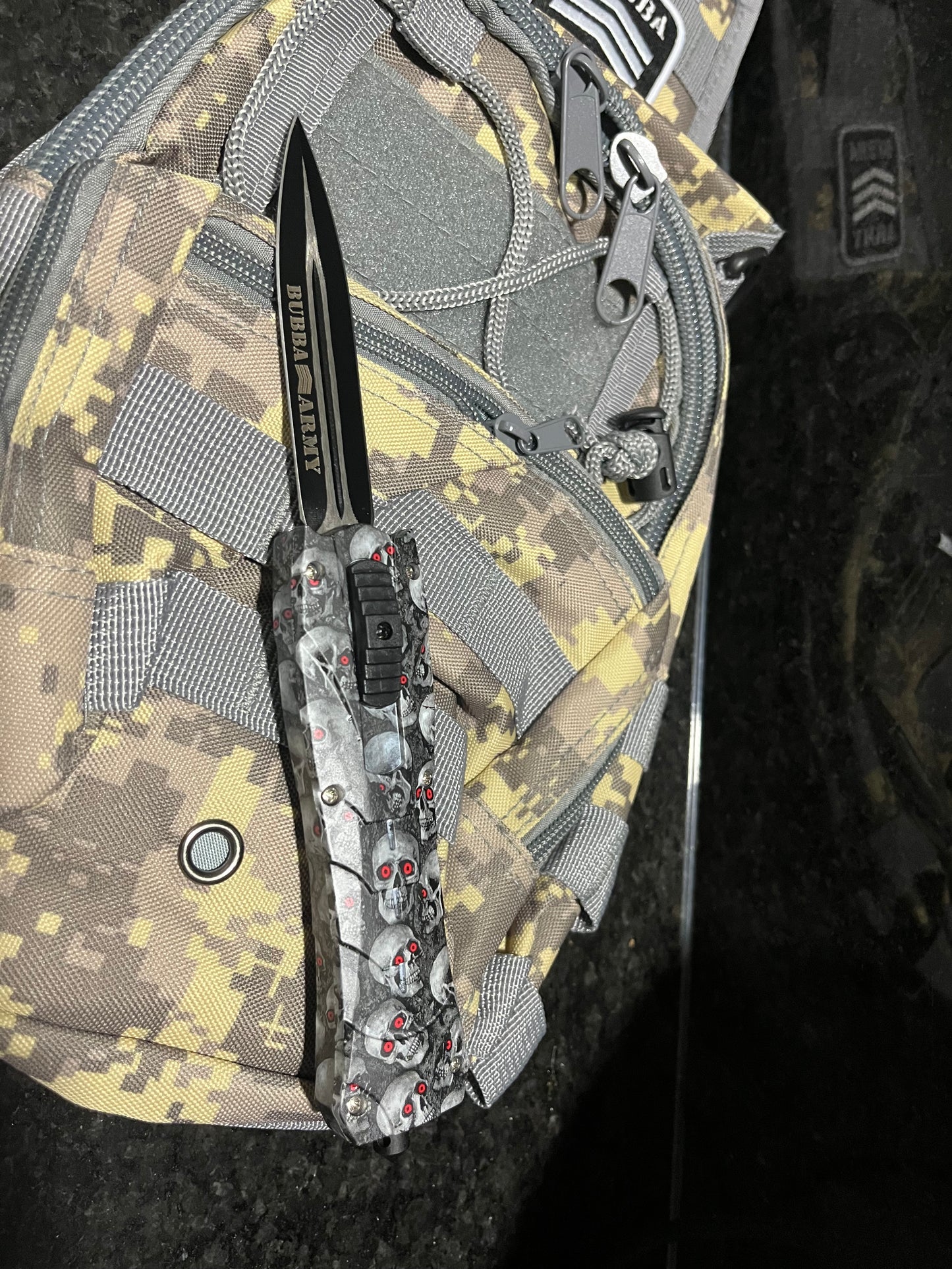 Retractable 9” hunting knife- Custom Bubba Army Logo on blade black skulls on handle, sleeve case included